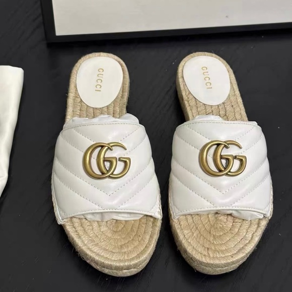 Gucci Women's Quilted White and Gold Espadrilles - Picture 1 of 4